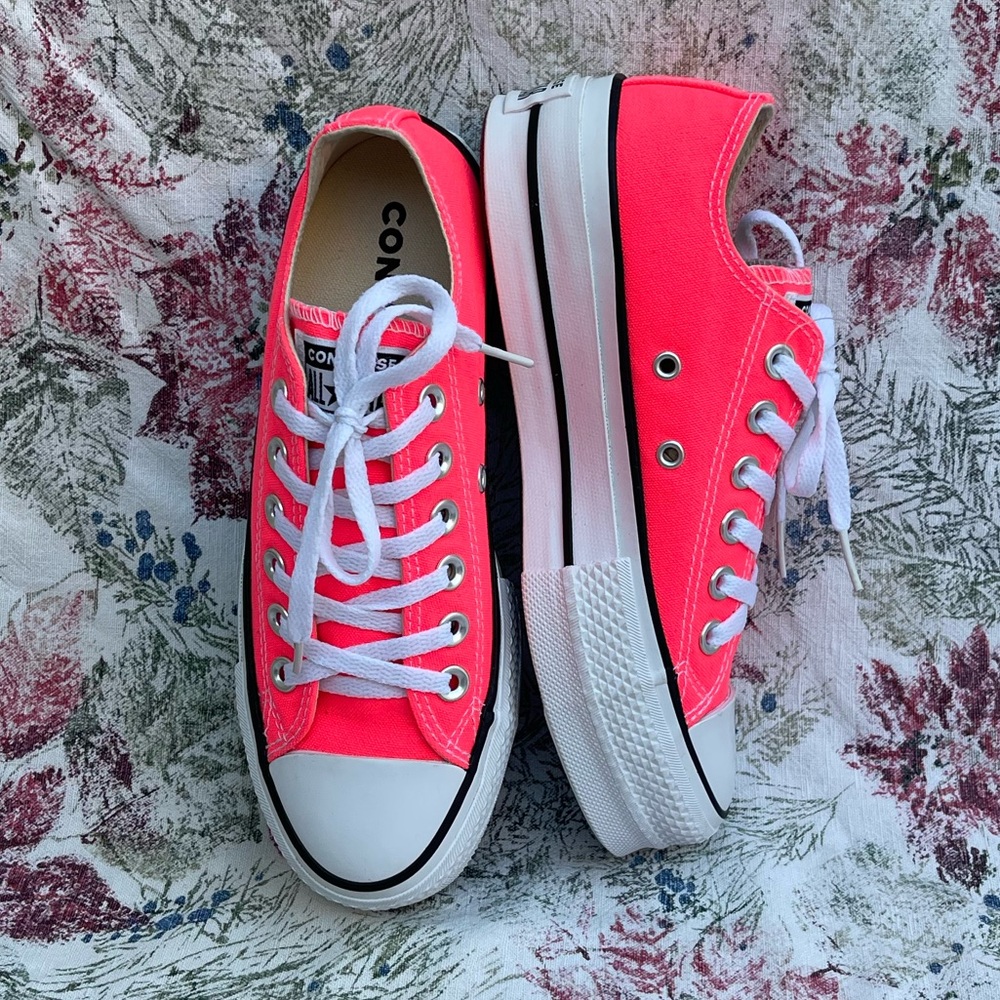 Converse Chuck Taylor All Star Platform Low ‘Racer Pink’ 565501C